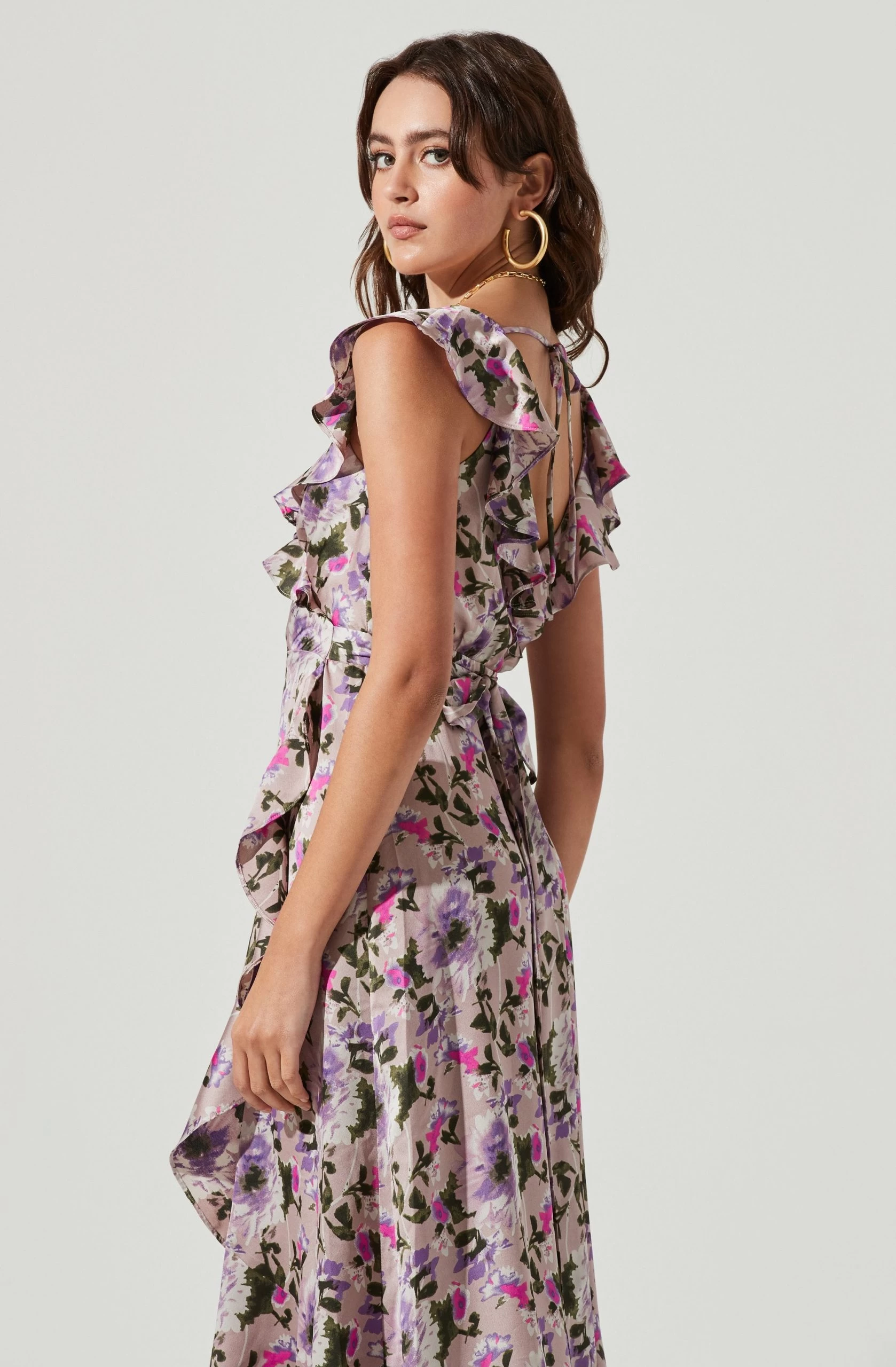 Wilshire Ruffle Open Back Floral Midi Dress - Image 4