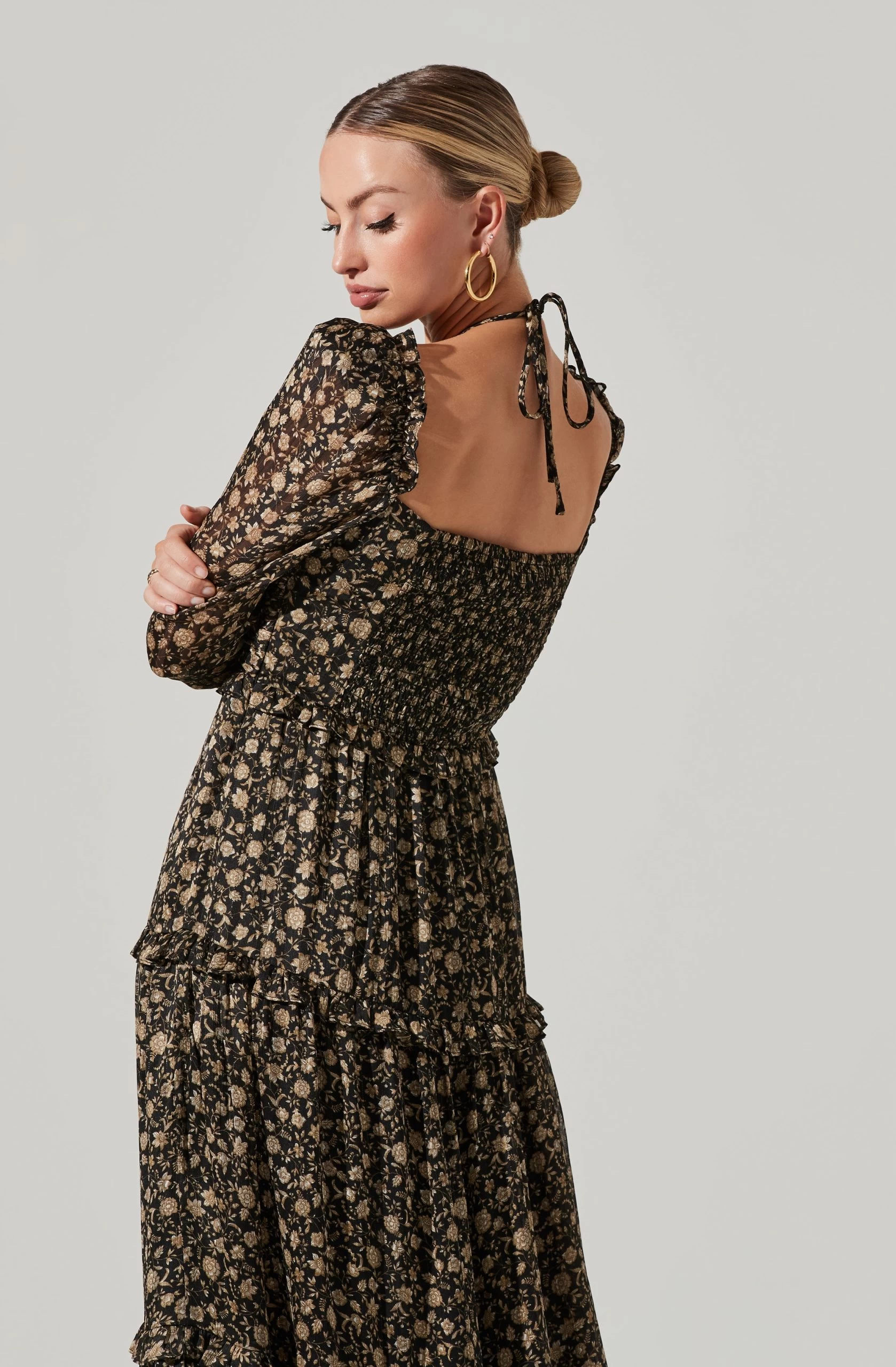 Lovestruck Floral Halter Maxi Dress - Image 5