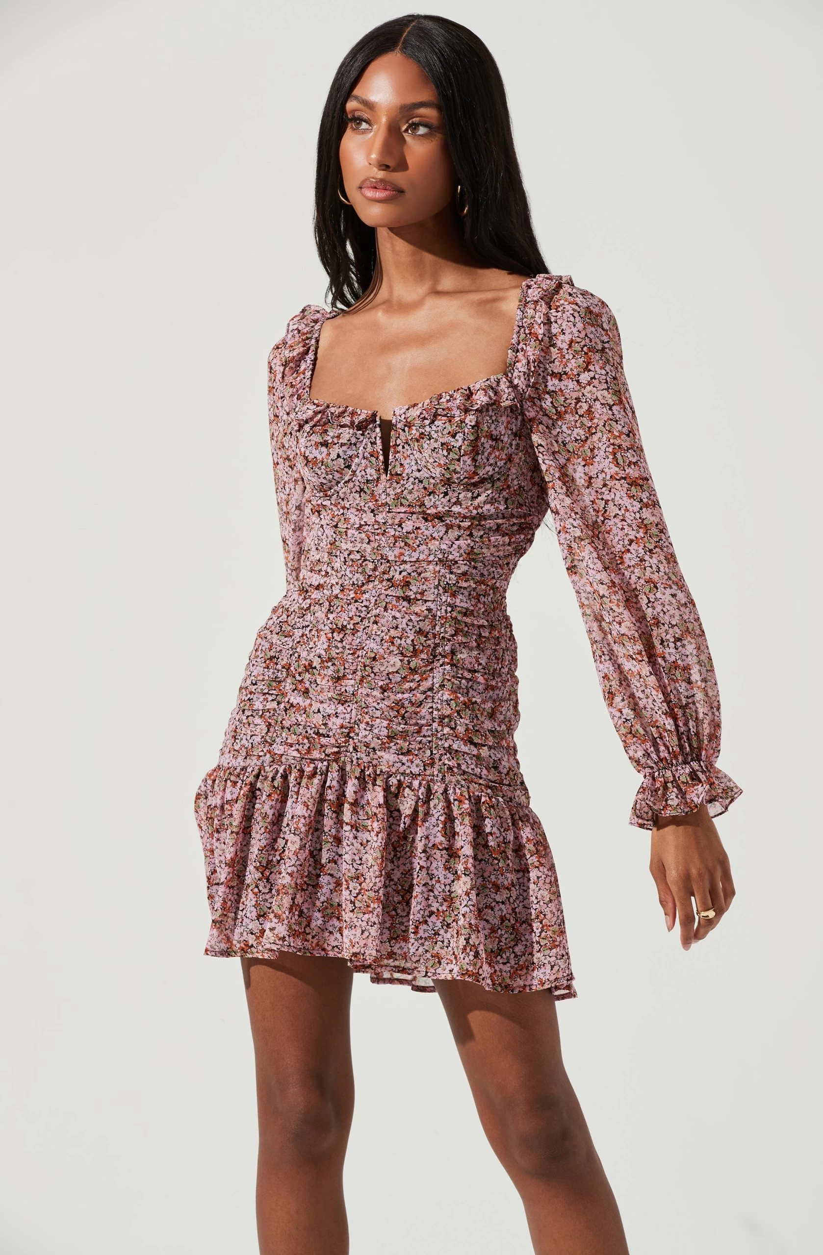 Carmella Sweetheart Ruched Long Sleeve Mini Dress - Image 8