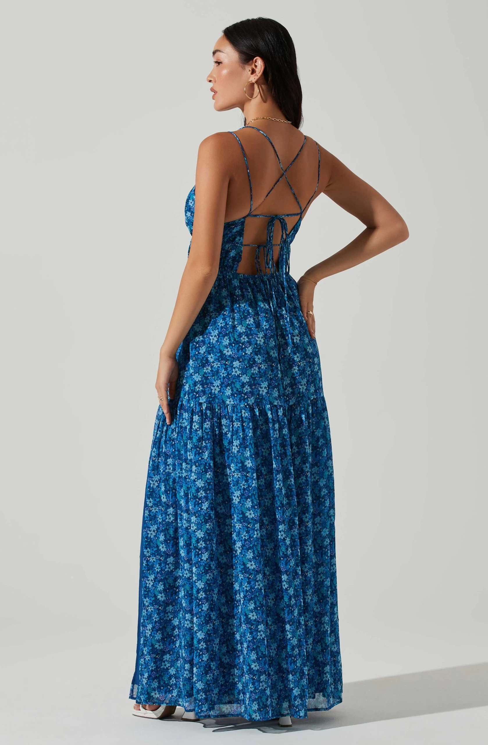 Ryliana Floral Tiered Maxi Dress - Image 5