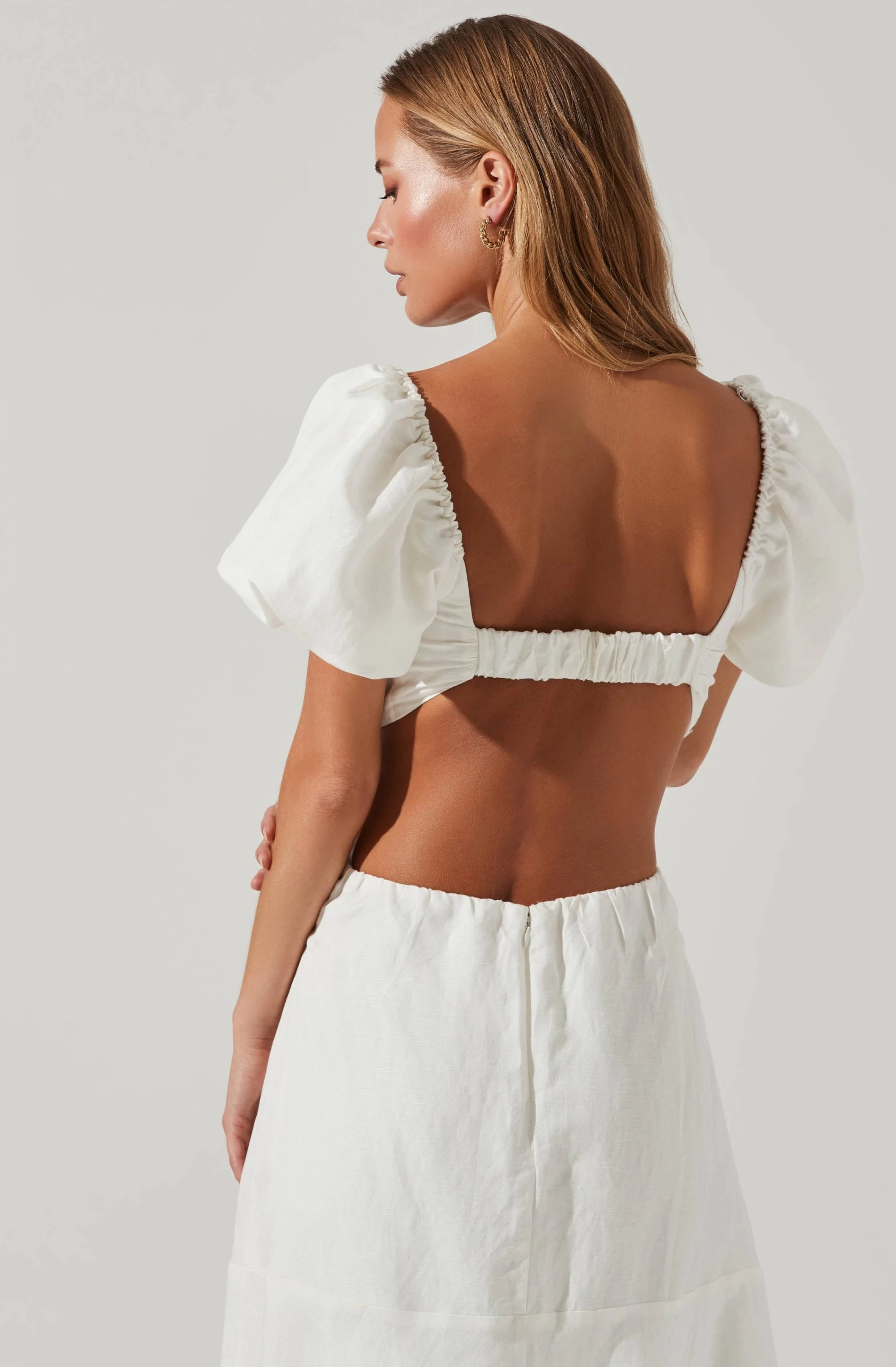 Winley Puff Sleeve Cutout Midi Dress - Image 4