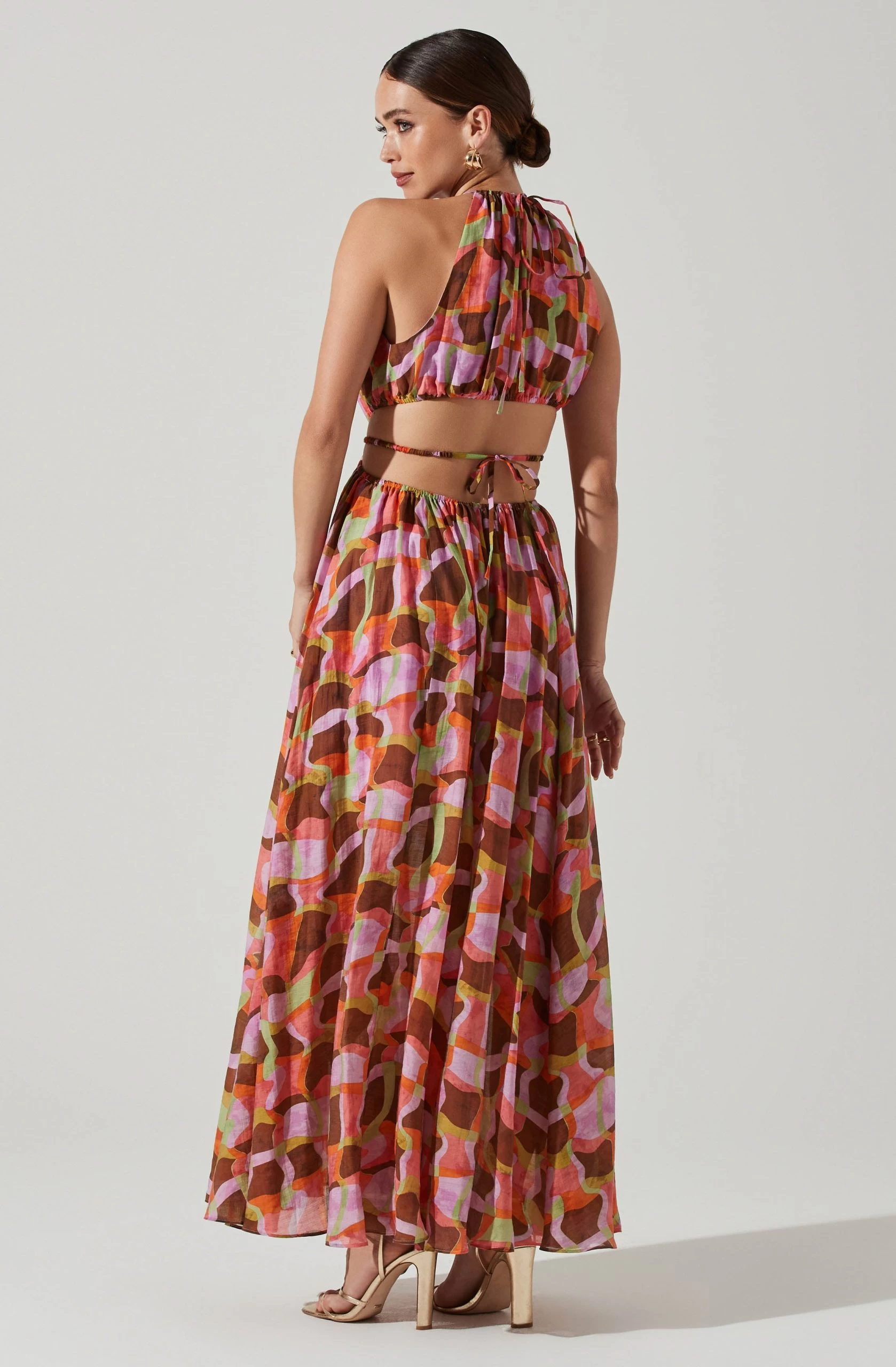 Sivana Halter Neck Geo Print Maxi Dress - Image 4