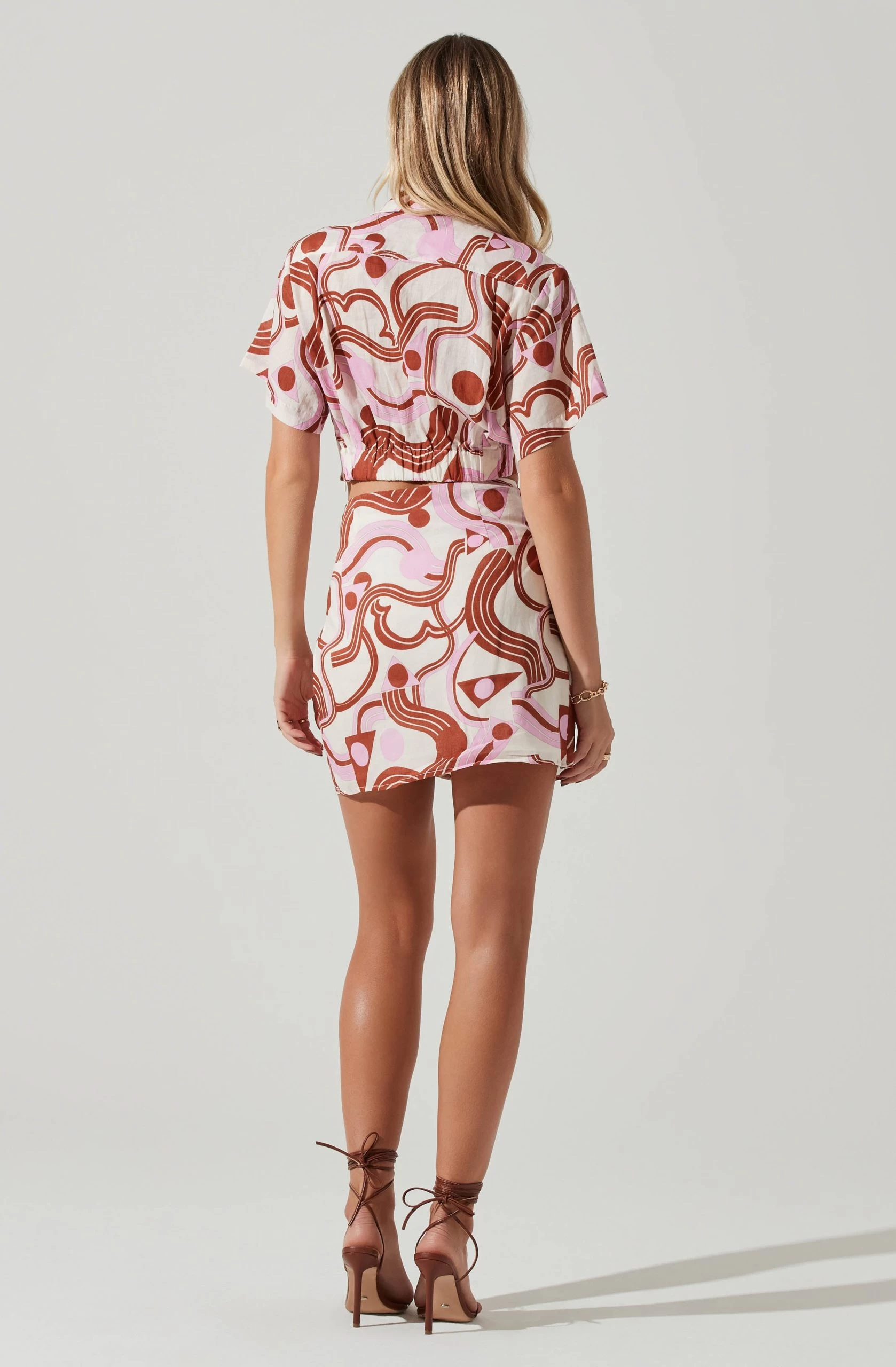 Oriana Abstract Print Mini Skirt - Image 4