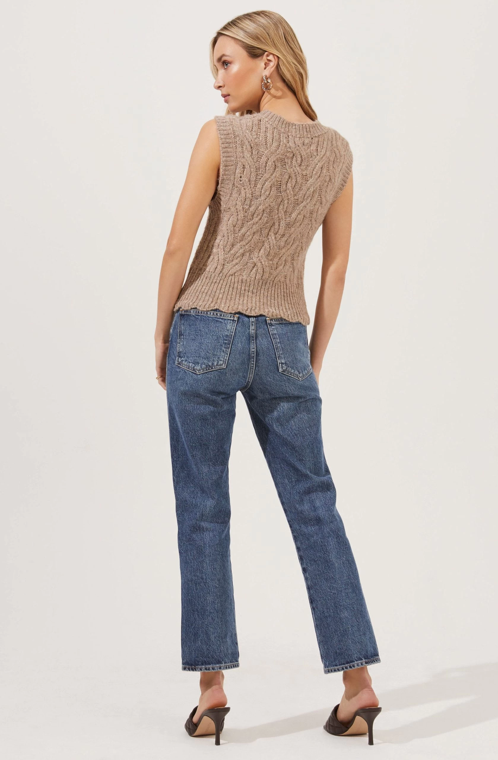 Medina Cable Knit Sweater Vest - Image 4