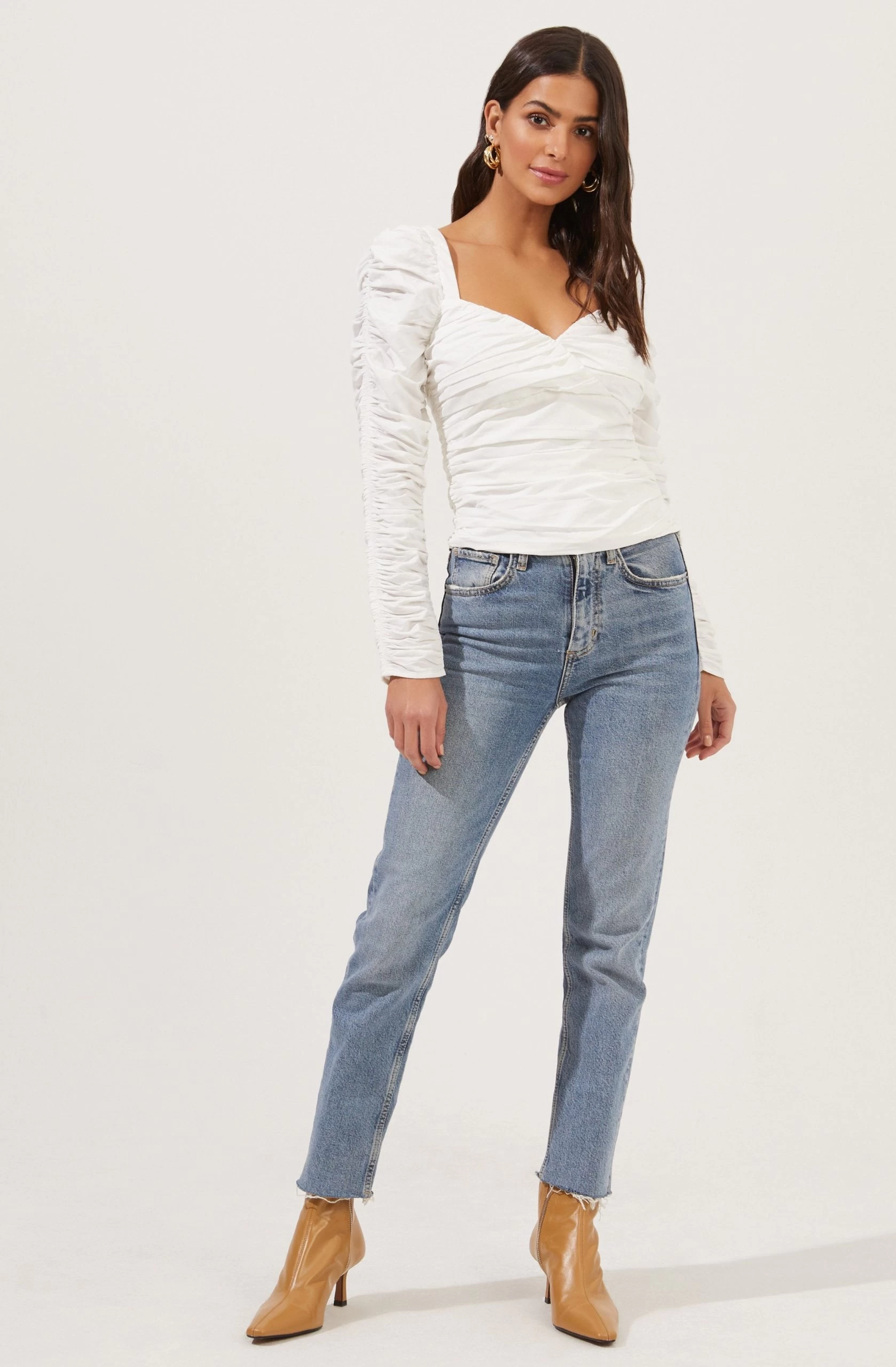 Imogene Ruched Long Sleeve Sweetheart Top - Image 3