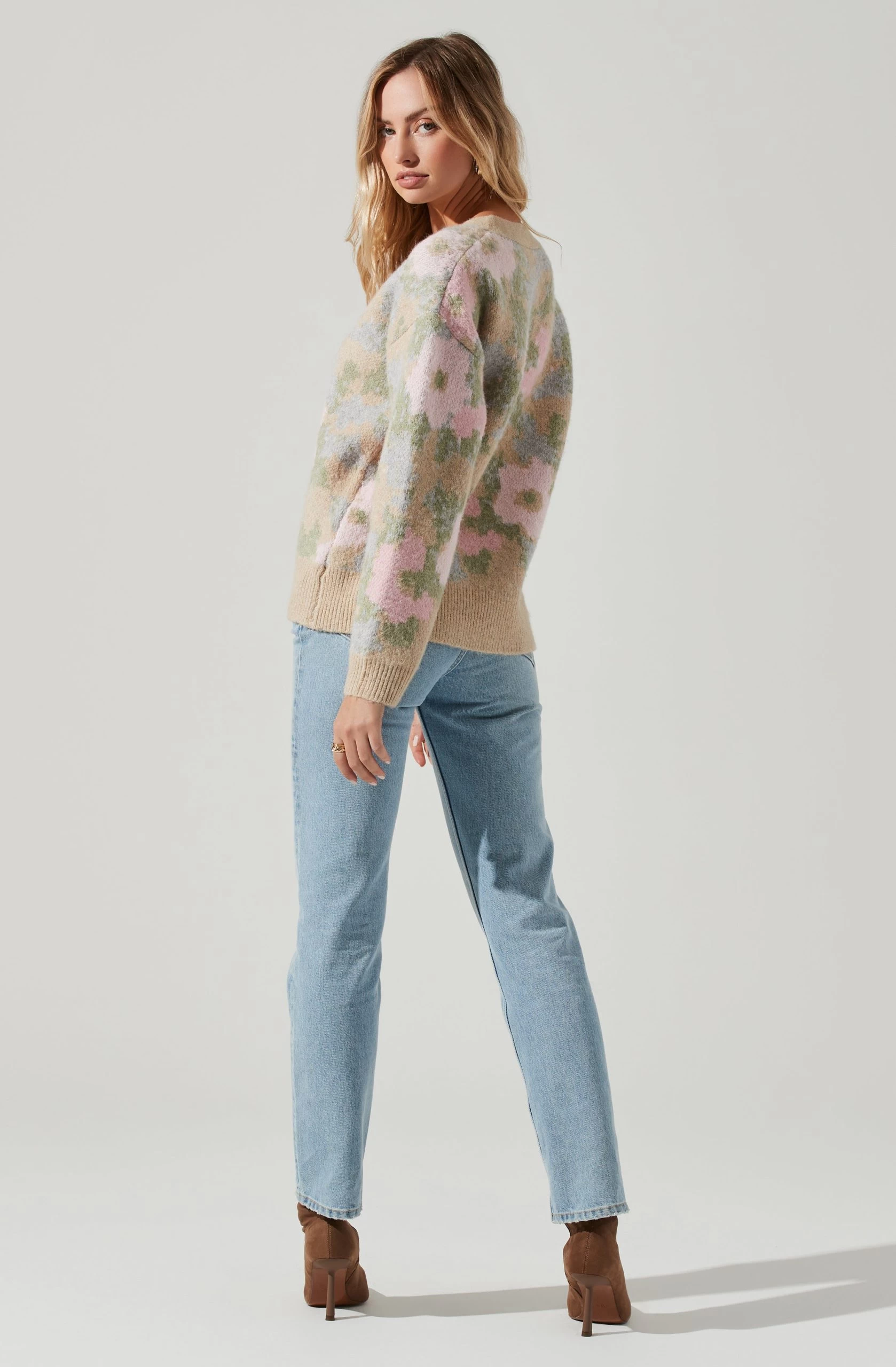 Rosette Floral Contrast Button Cardigan - Image 5
