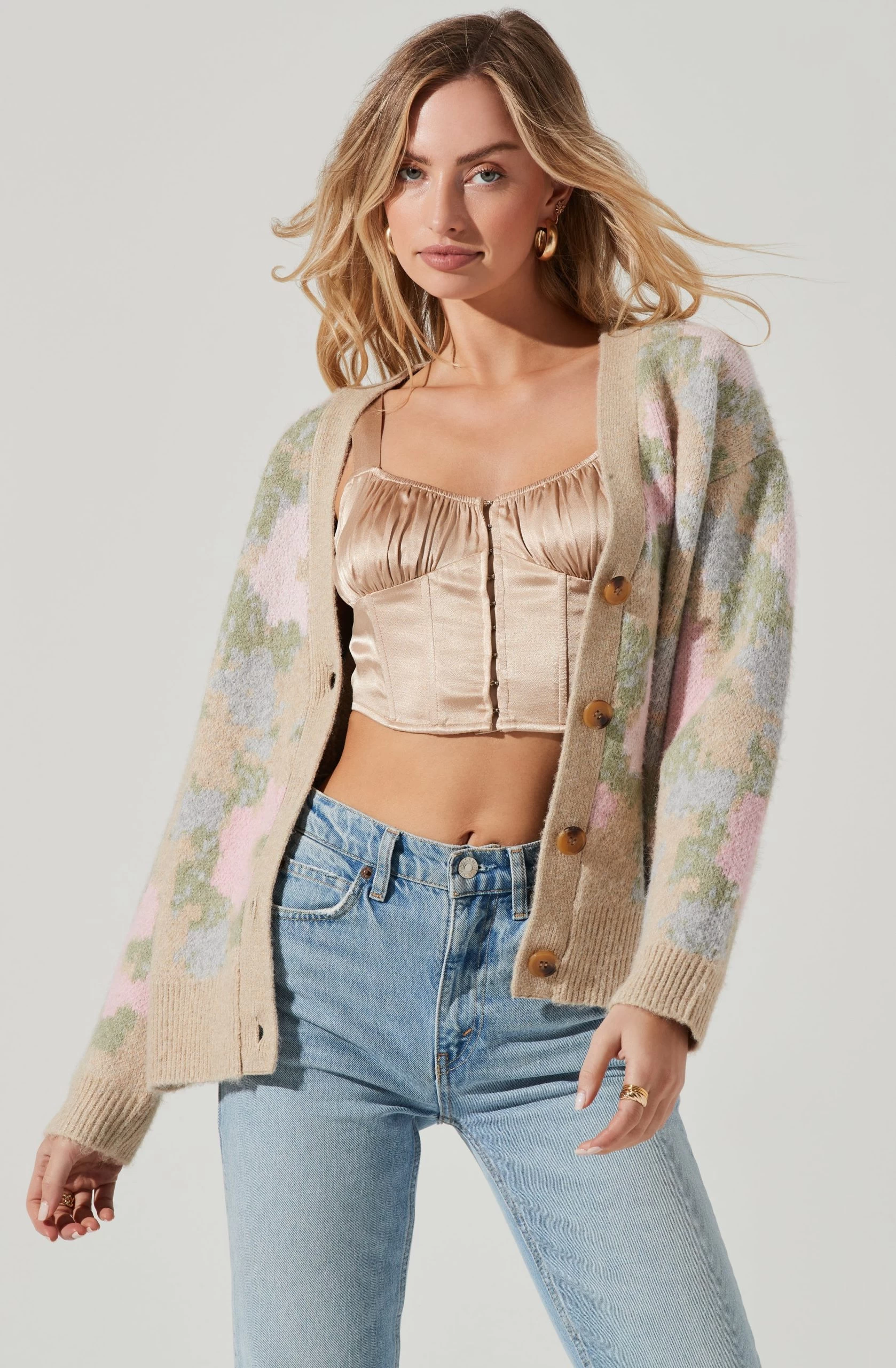 Rosette Floral Contrast Button Cardigan - Image 3