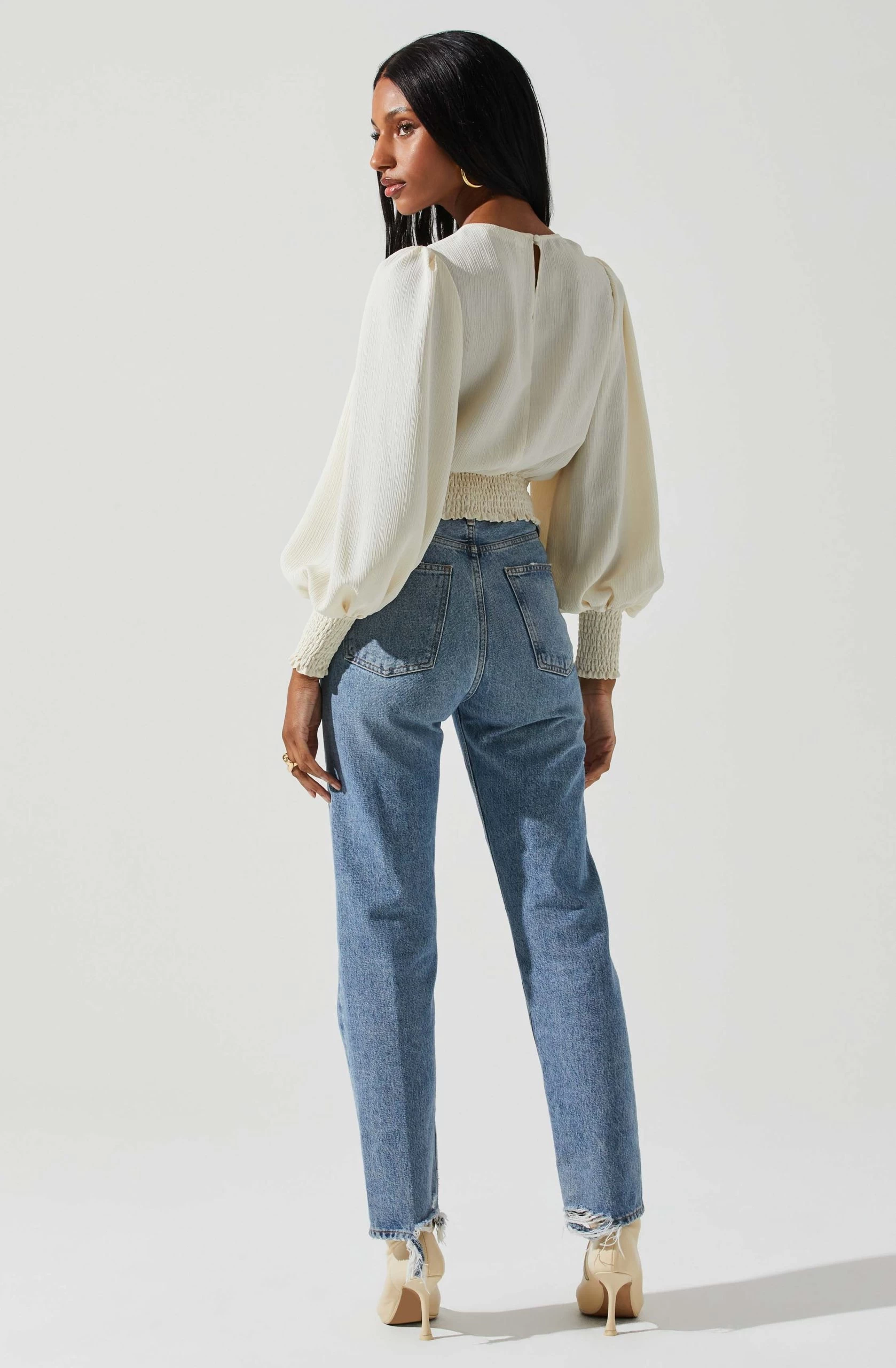 Wrenley Twist Front Puff Sleeve Top - Image 11