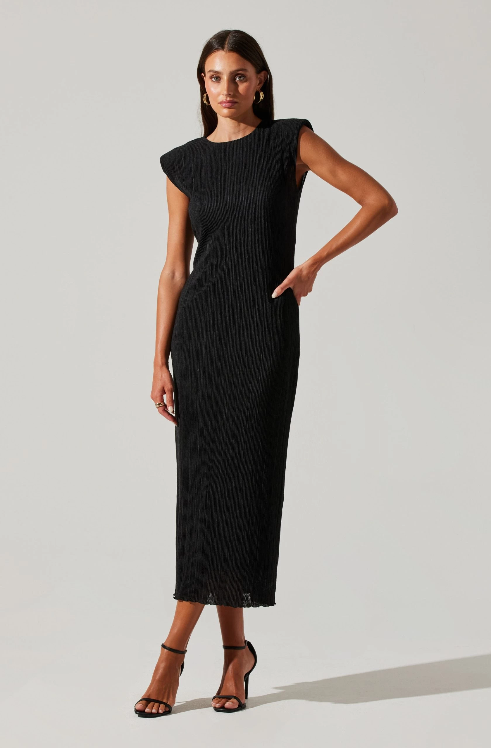 Plisse Straight Neck Midi Dress - Image 3
