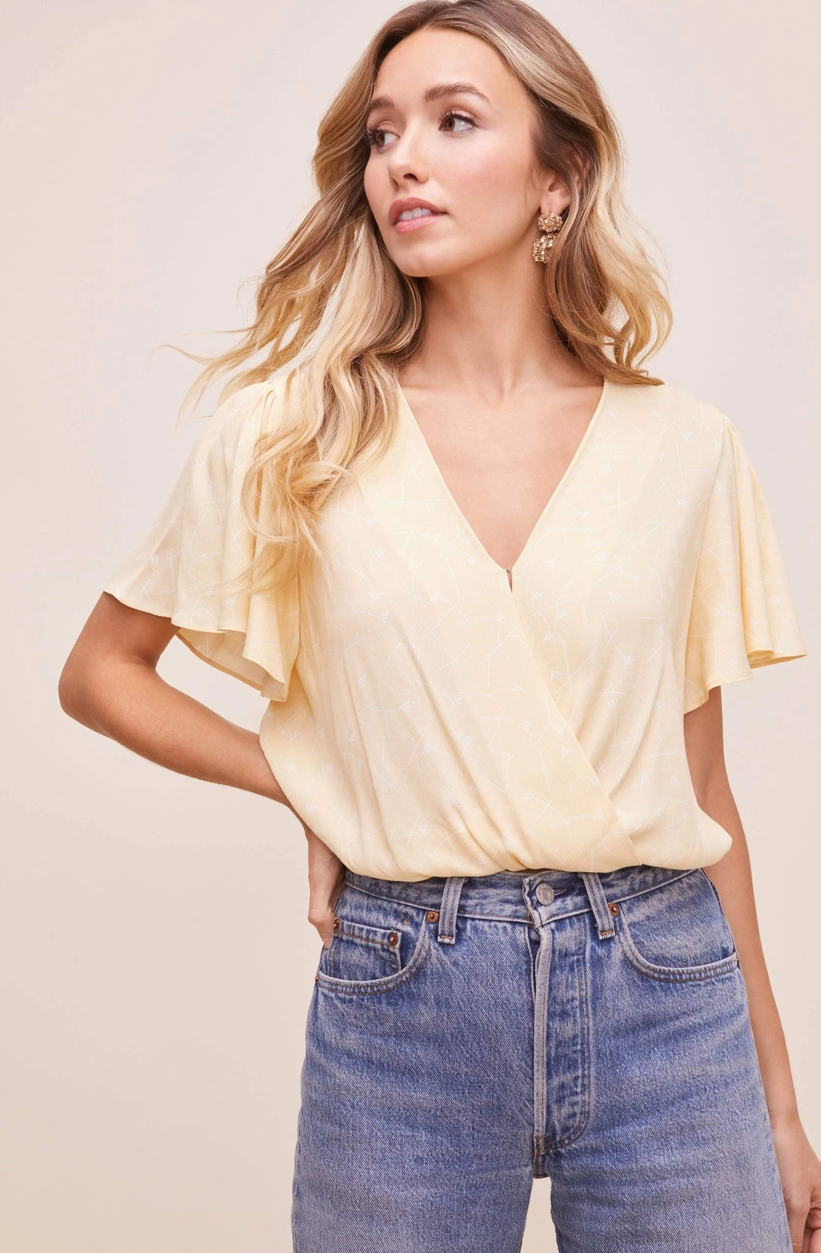 Flutter Sleeve Surplice Floral Top - Image 8