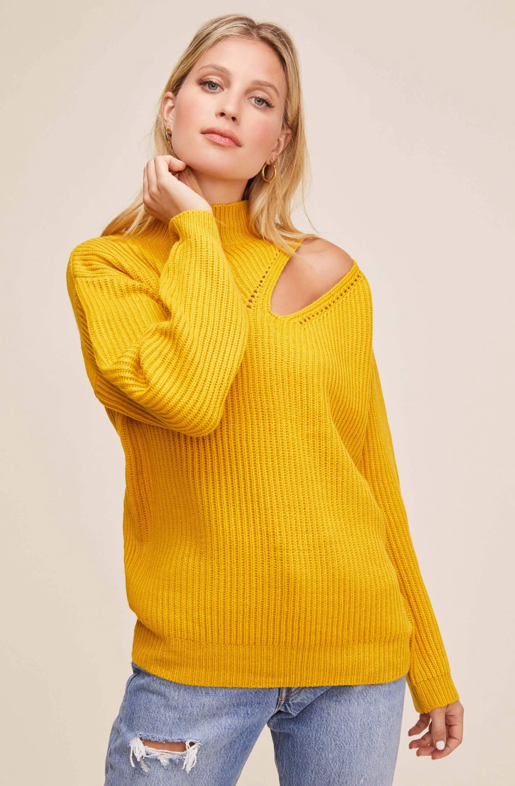 Cutout Turtleneck Sweater - Image 18