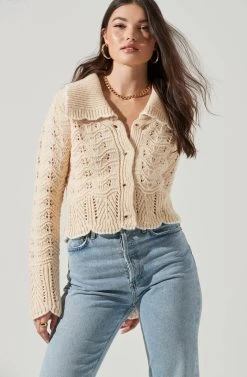 Scallop Collar Cardigan