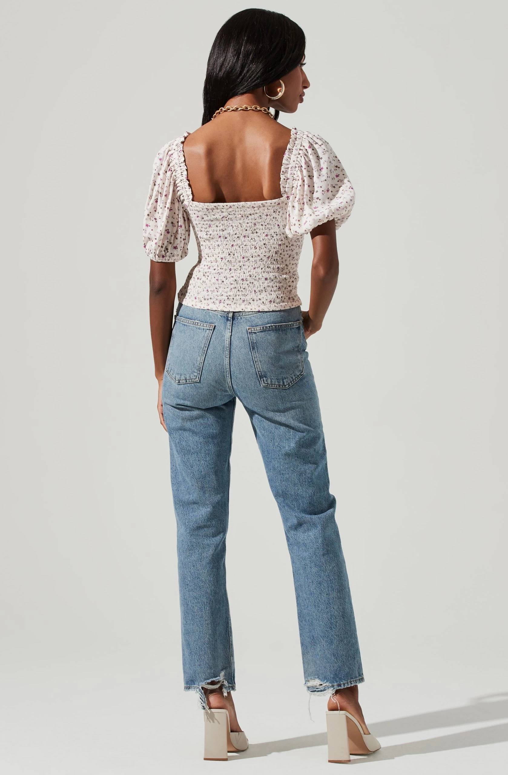 Ruched Short Puff Sleeve Top - Image 10