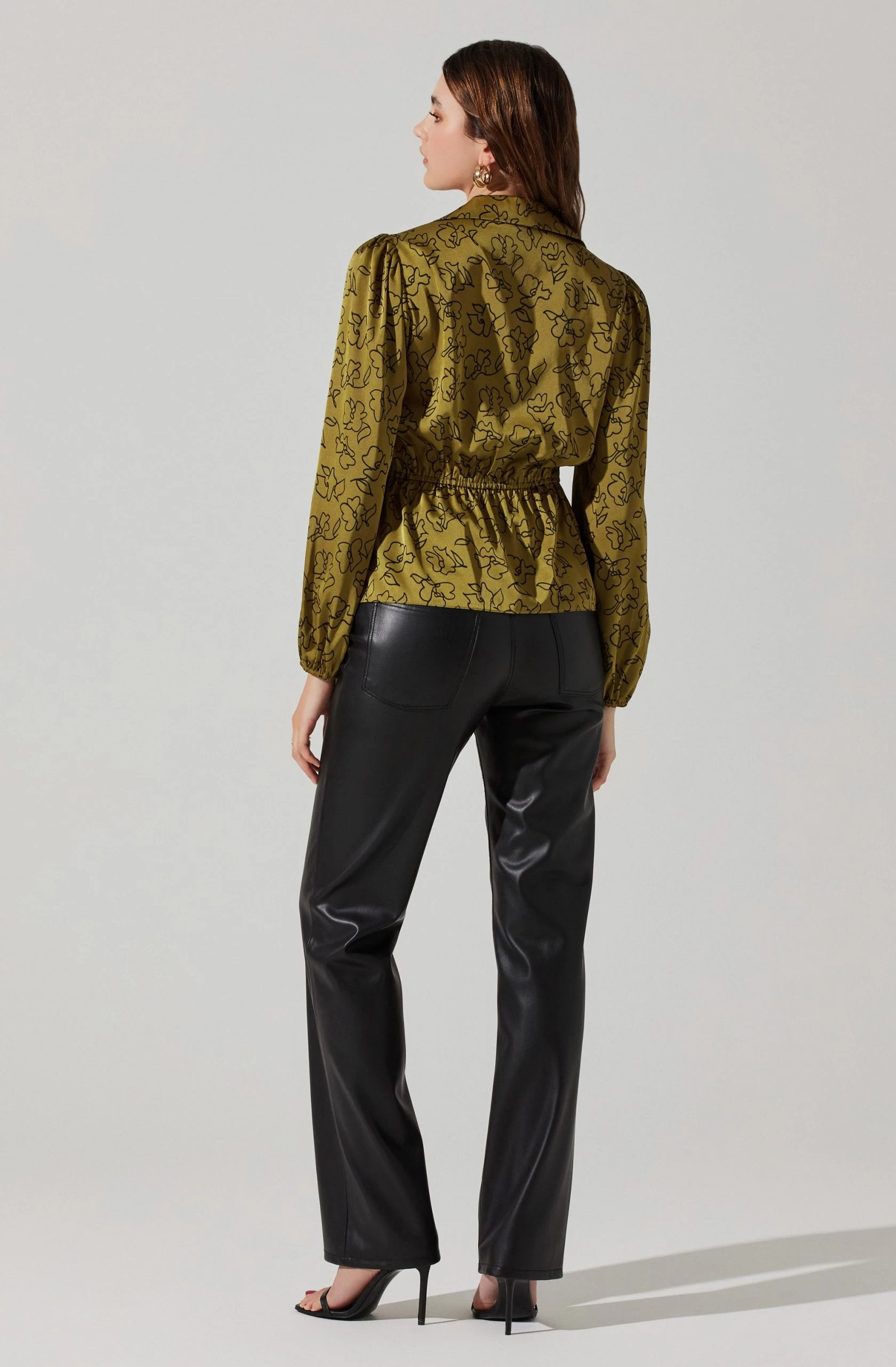 Asymmetrical Collared Floral Wrap Top - Image 5